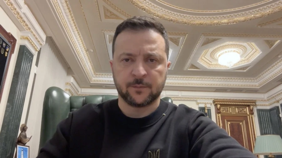 Zelenskyy announces more weapons made in Ukraine – video