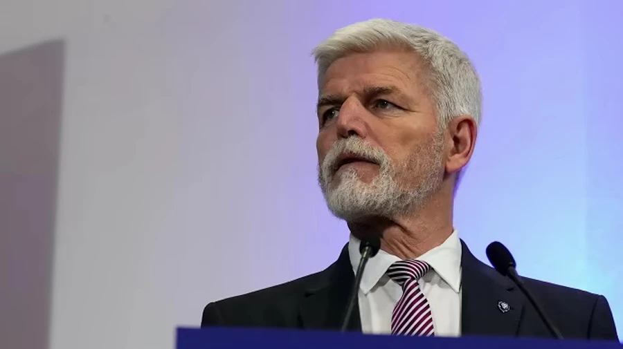 Президент Чехии объяснил свои слова об одной попытке для контрнаступления Украины