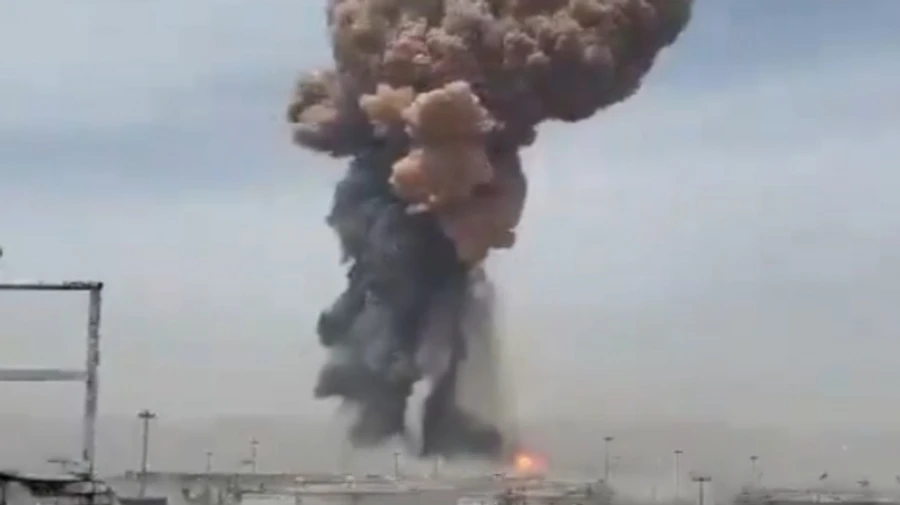 Понад 500 людей поранені внаслідок вибуху в порту Ірану