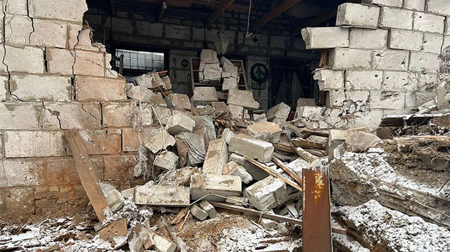 Missile strikes in Kharkiv: 2 people injured