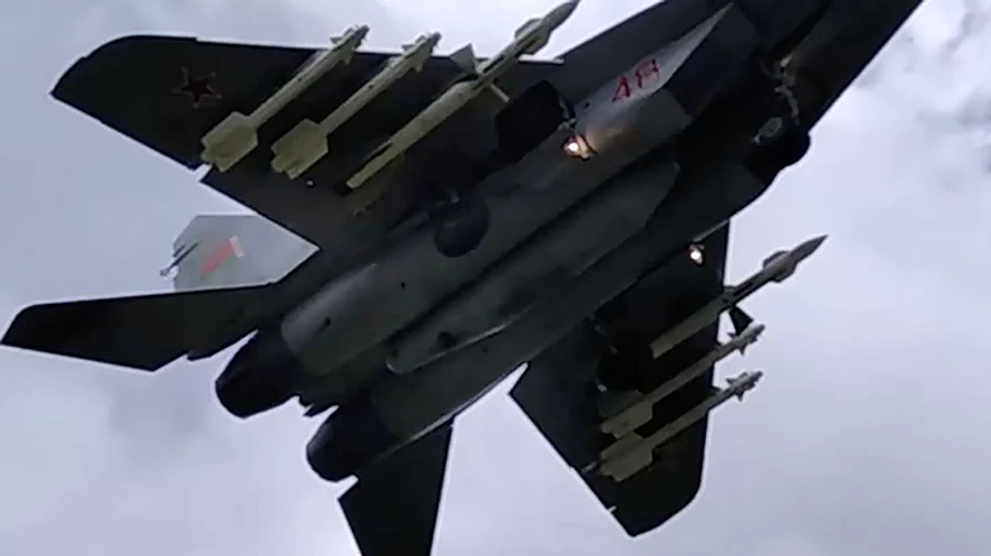 Оппозиция Беларуси: самолет Ryanair угрожали сбить, в Вильнюс полетели не все