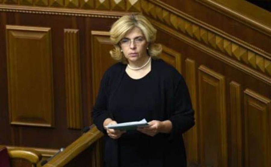 Законопроект про дематюкацію повернули Богомолець