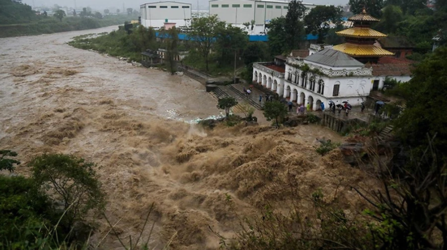 Сильні зливи в Непалі спричинили загибель щонайменше 47 людей