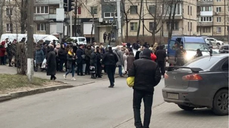 У Дніпрі чоловік поранив ножем двох військових ТЦК, сталася стрілянина