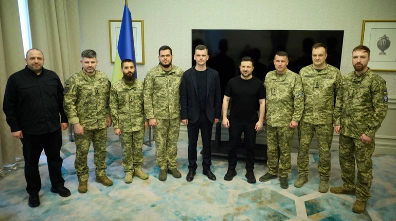 Зеленский рассказал, как эмир Катара оценил украинских экспертов по противодействию дронам