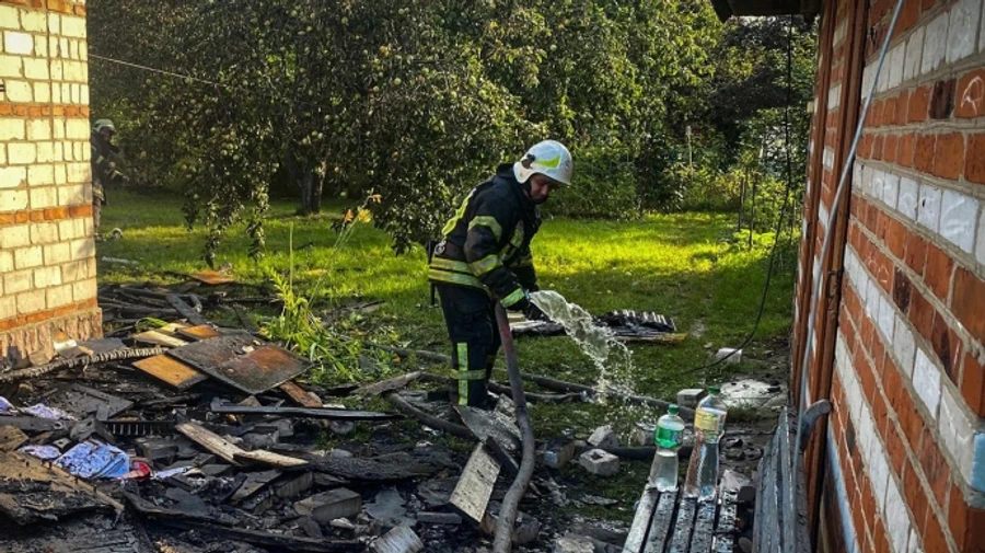 Нічна атака Шахедів на Київщині: уламки пошкодили 22 будинки і поранити людину