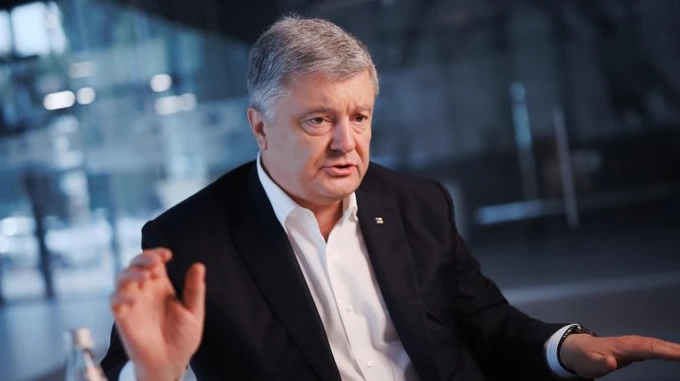 Порошенко заявив, що зараз не час для хайпу, ігрищ і виборів