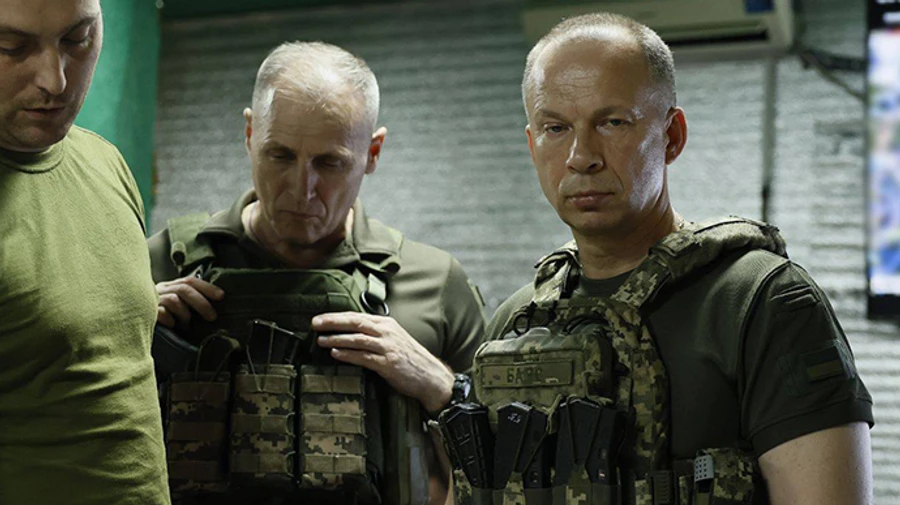 Сырский приехал к защитникам Купянска: ситуация обострилась, приняты важные решения