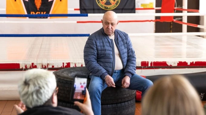 Prigozhin goes on tour across Russia