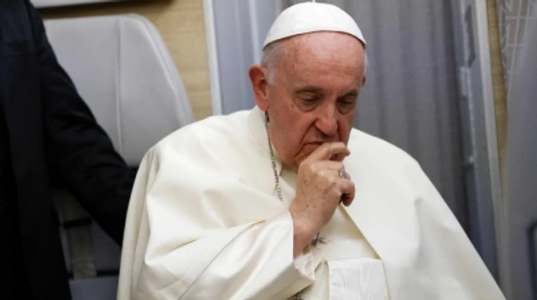 Visitor from another world: Is it appropriate to invite Pope Francis to Ukraine