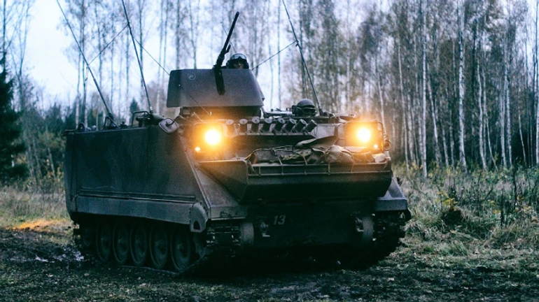 У новому пакеті зброї США передають 11 гелікоптерів, 18 гаубиць, 200 БТРів, 500 Джавелінів