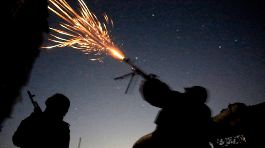 Війна на Донбасі: Майже 100 обстрілів за добу