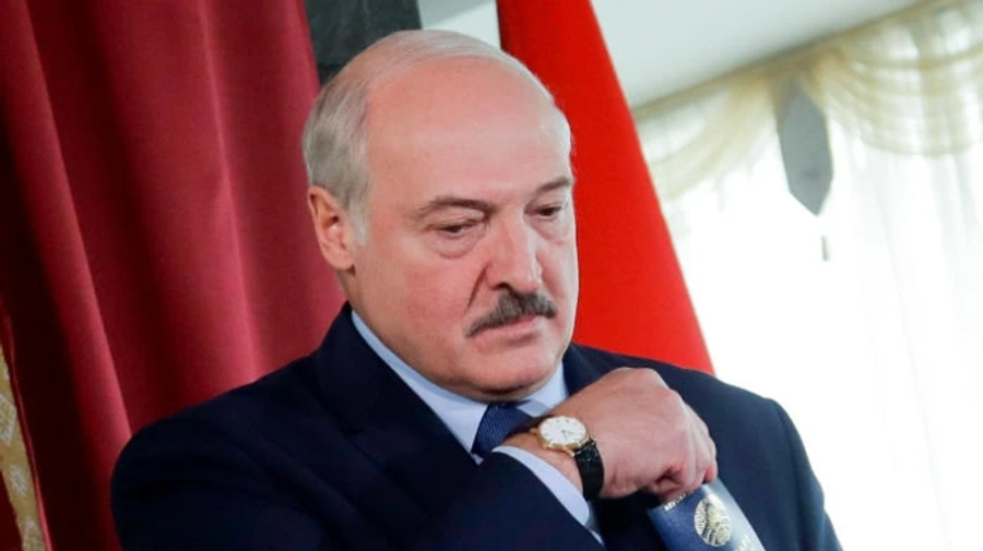 После разгона протестов Лукашенко наградил сотни силовиков