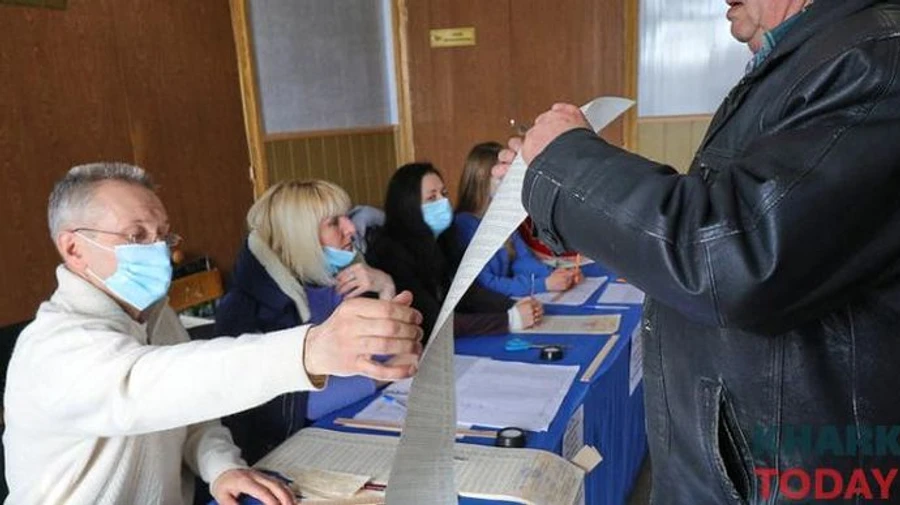 В МОЗ говорят, что карантин выборам – не помеха, хотя ограничения возможны