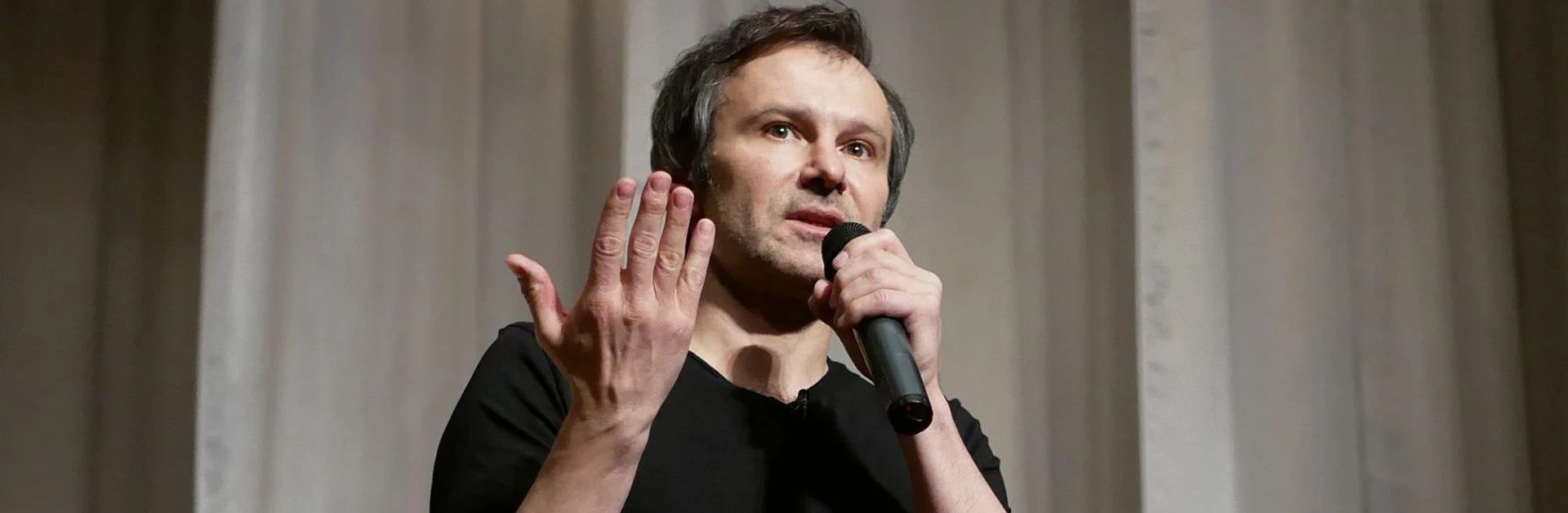 Святослав Вакарчук: Президент изменится, если общество начнет иначе действовать