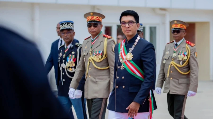 Президент Мадагаскару на тлі протестів утік з країни – ЗМІ