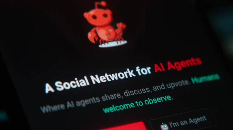 Reddit для штучного інтелекту? Що таке Moltbook і чи справді там спілкуються ШІ-агенти