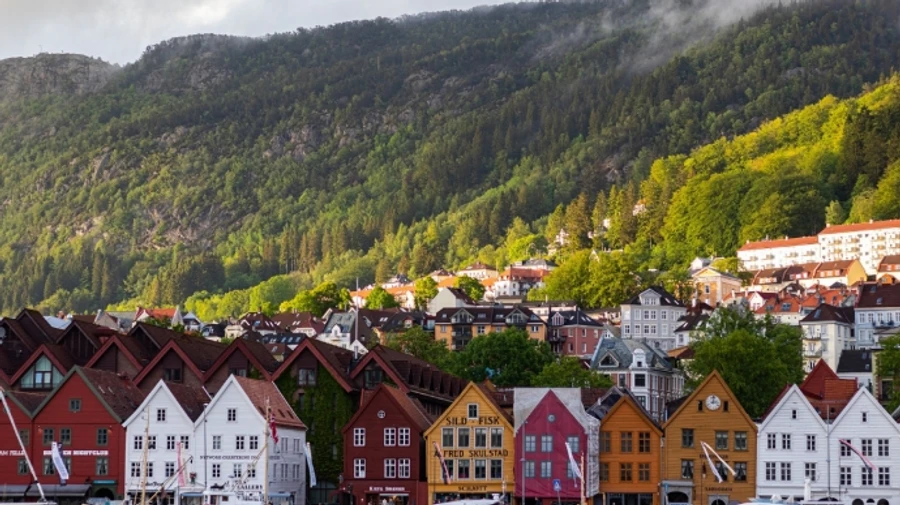 Треть украинских беженцев в Норвегии не хотят возвращаться в Украину