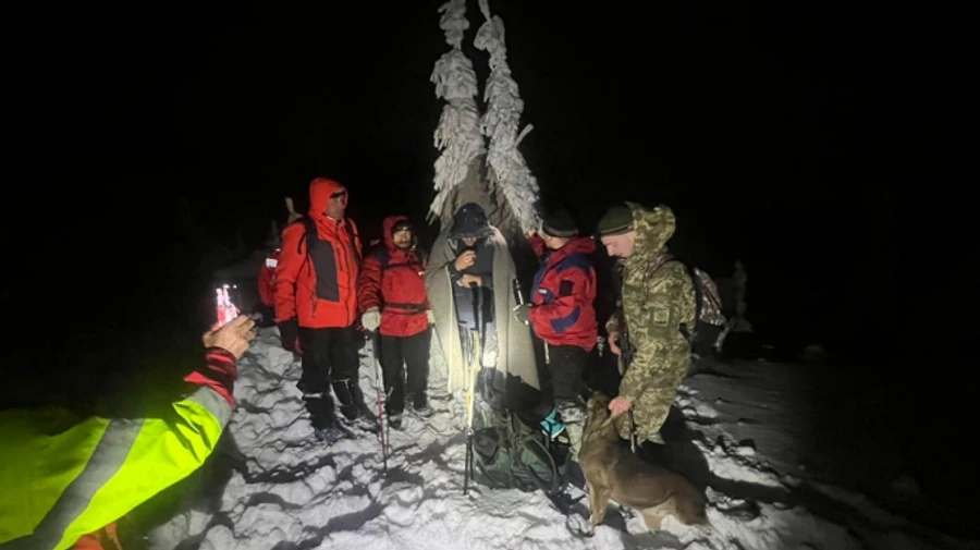 З гори Піп Іван зняли жителя Дніпра, який майже дві доби блукав у пошуках кордону