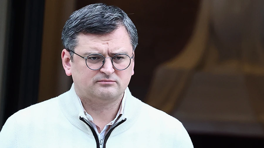 Ukrainian Foreign Minister compares Russian fencer playing dirty with actions of Russian army  