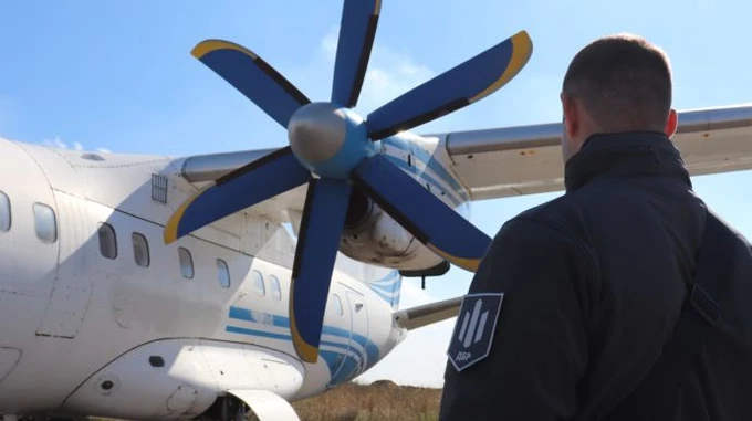 Літак, на якому колаборант хотів заробляти в Маріуполі, передали в управління АРМА