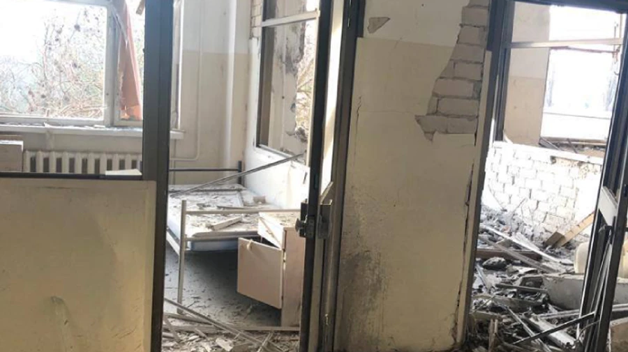 Russians shell Kherson on New Year's Eve, killing man