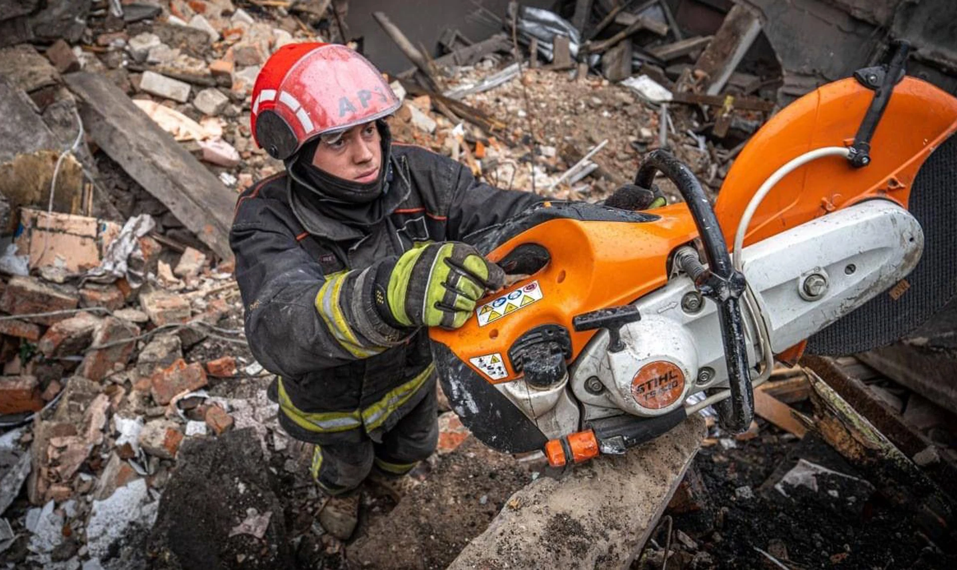 We are neither gods nor heroes, this is simply our job. Interview with 22-year-old search and rescuer Yurii Lozynskyi