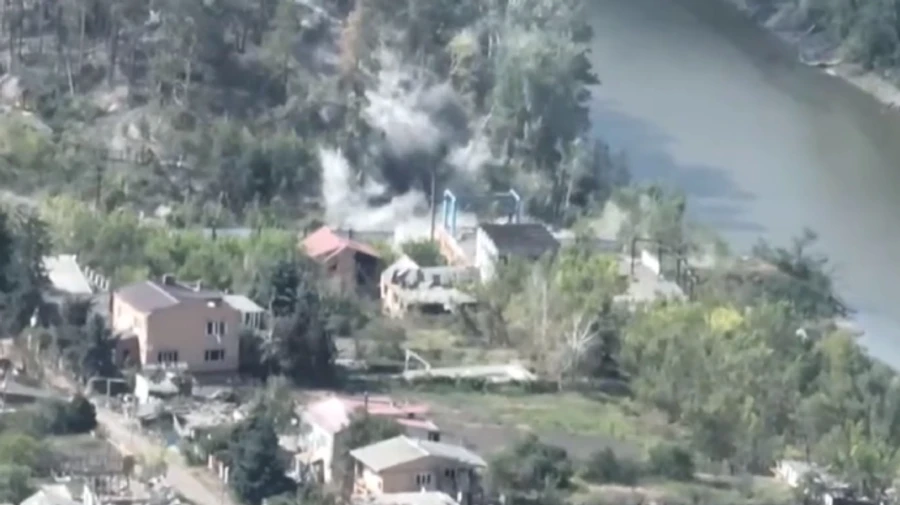 Ukrainian artillerymen show how they destroyed Russian equipment and killed their crew using M777 howitzers