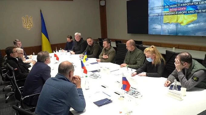 Зеленський зустрівся з прем’єрами Польщі, Чехії та Словенії: Нічого не бояться