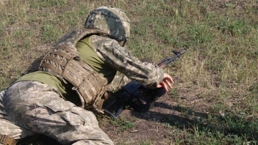 ООС: окупанти стріляли вже 4 рази, пошкоджено школу, є поранений