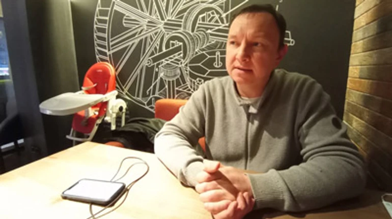 Серый кардинал из ГАСКа Сергиенко: Предлагаю вместе искать 5 долларов за квадрат, которые я типа взял. Найдем – делюсь 50 на 50