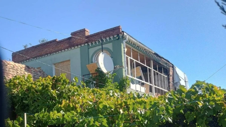 РФ обстріляла Дніпропетровщину дронами, артилерією та авіабомбами: двоє людей поранені