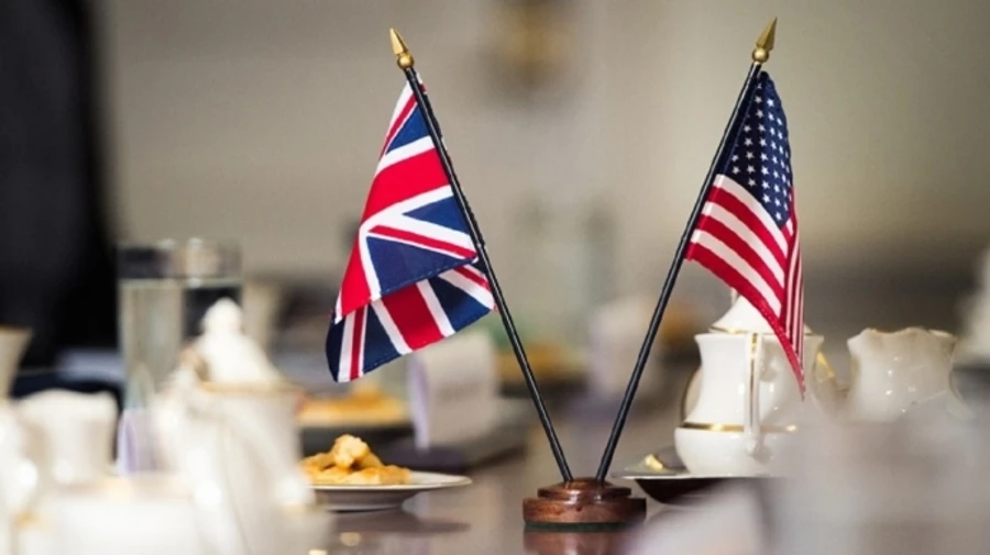 Трамп і прем'єр Британії провели телефонну розмову