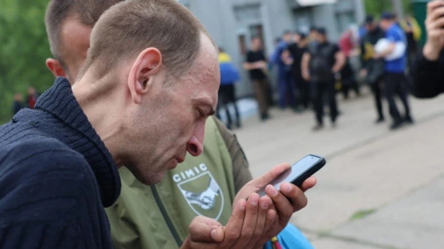 Вдома! – з’явились відео з чергового обміну військовополоненими