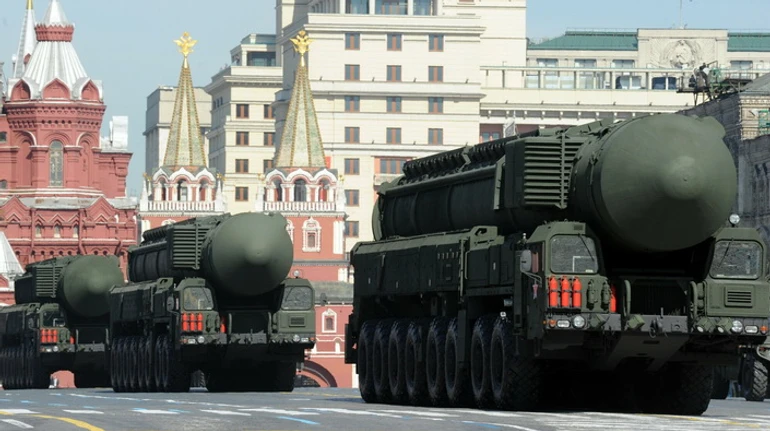Останній крок ядерного шантажу РФ: що означає зупинка угоди, яка контролює гонку озброєнь