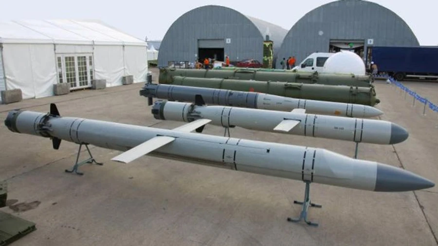 Kim gives 3 possible reasons why Russia changed missile strike tactics