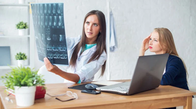 Как это – услышать, что у тебя рак: 6 историй и советов от женщин, которым поставили онкологический диагноз