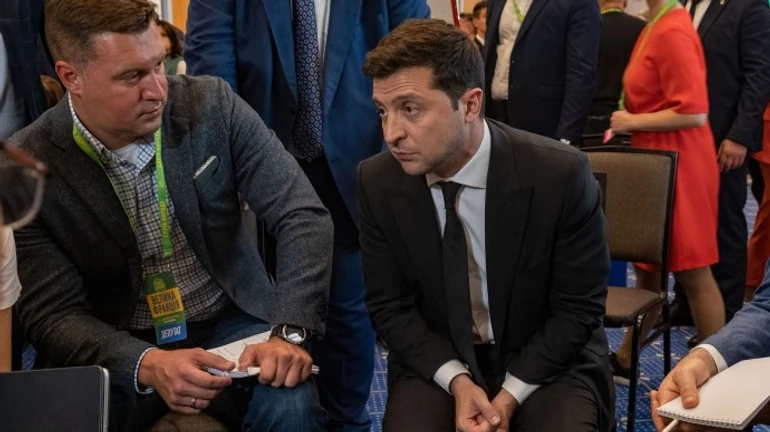 У партии миллион вопросов к Разумкову, он уже не член команды – Зеленский