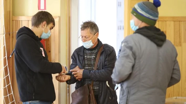 Явка 36,88%: на місцеві вибори прийшли 10,5 млн українців