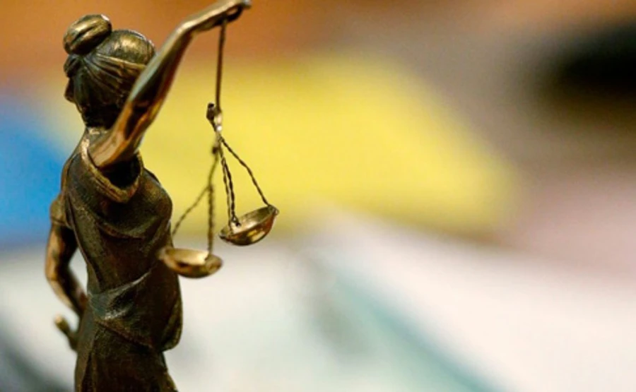 TI: Порошенко предлагают 35 кандидатов на должности в антикорсуд, из них 7 - недобросовестные