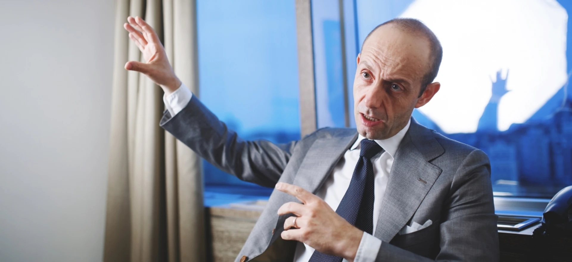 Директор Rothschild в СНД: Клієнти відмовилися від покупки Roshen через ризики