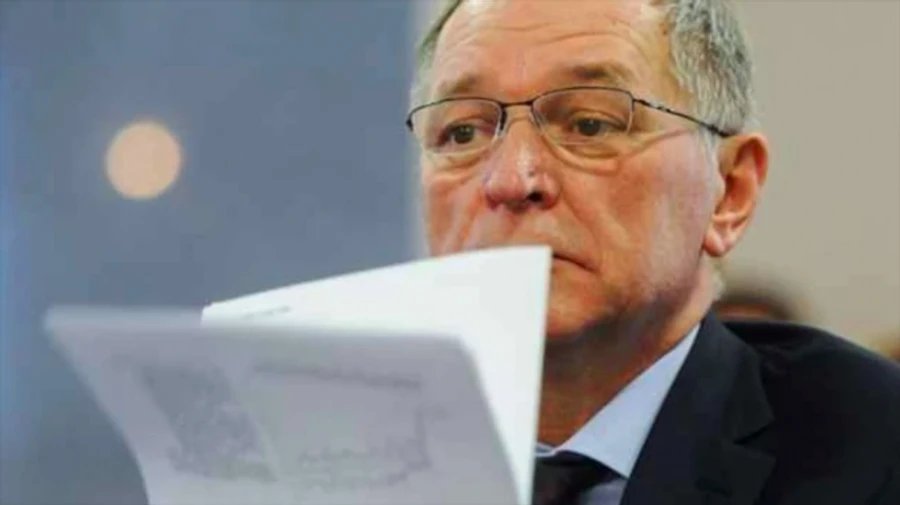 Russian court seizes billionaire Strukov's 68% stake in major gold mining company