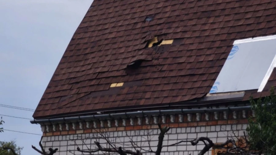 Russia attacks Nikopol district with drones and artillery, injuring one woman and damaging houses – photos