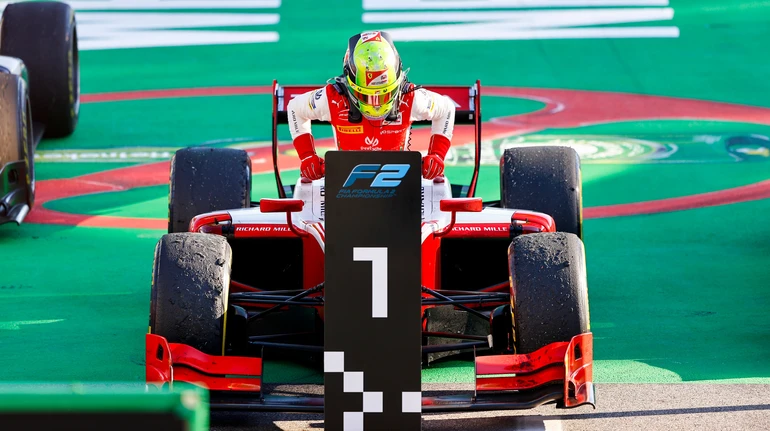 Фабрики талантів, або як нові гонщики приходили у Формулу-1