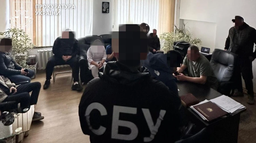 Ухилення від мобілізації під ключ: схему з підставними викликами швидкої налагодили в Черкасах