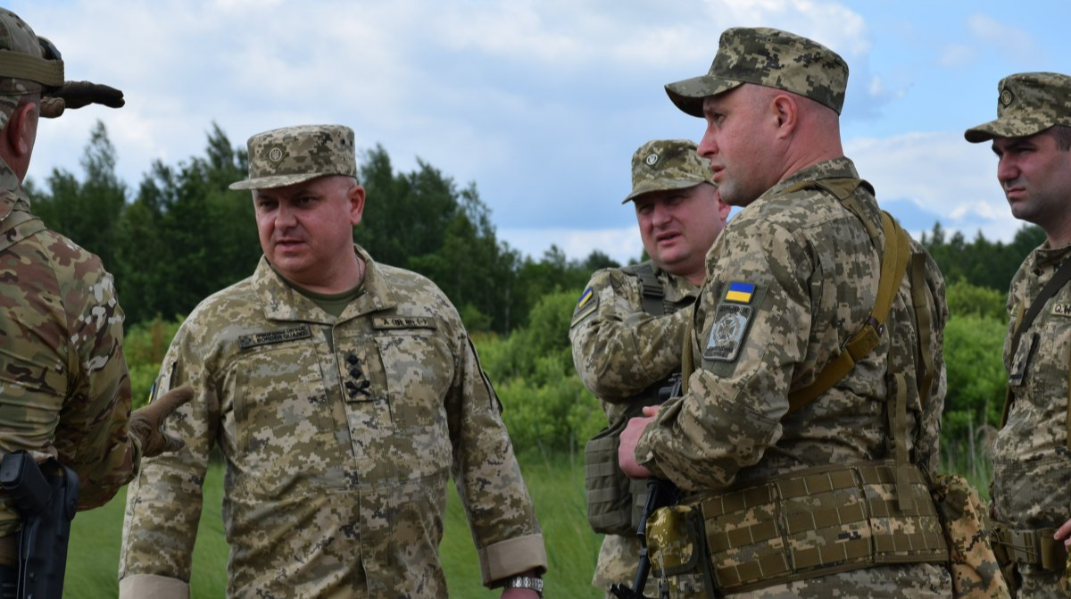 Head of Ukraine's State Border Guard Service inspects border with Belarus – photos