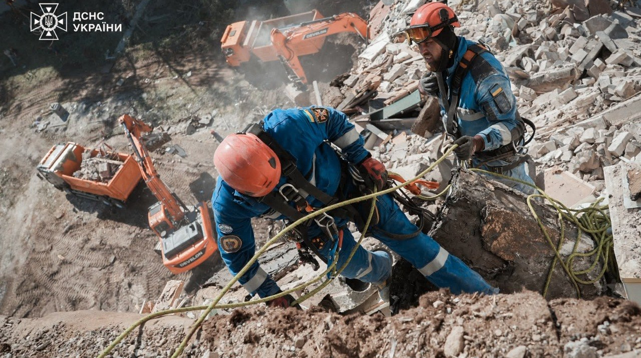У Києві вже 17 загиблих від російської атаки, ще 86 – постраждали
