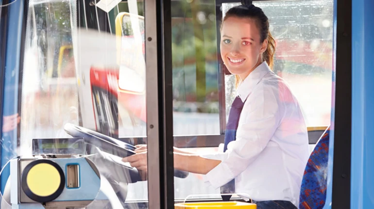 Ми ще дамо хлопцям фору. Українські водійки про життя в рейсах, керування фурами та будні далекобійниць