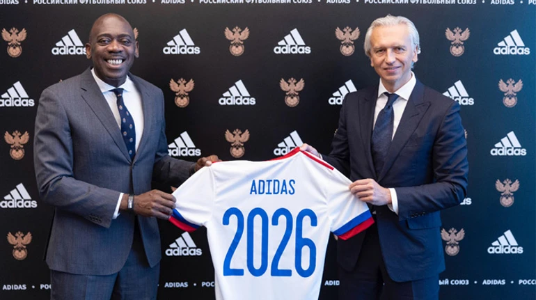 Вийшли, але не зовсім. Як топові спортивні бренди продовжують заробляти в РФ