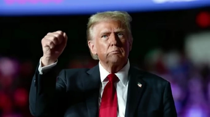 Трамп анонсував указ, який знизить ціни на ліки у США на 30–80%